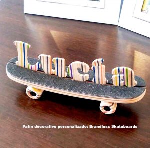 que-regalar-a-un-skater-brandless-skateboards-patin-reciclado-personalizado