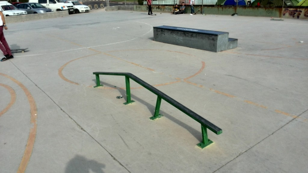 Villarreal skatepark-fotos-rail-cajón