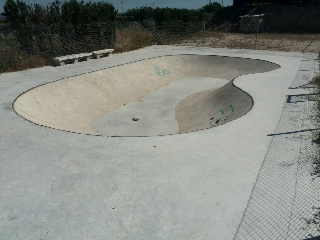 Foto--3-skatepark-el-palomar-bowl-valencia