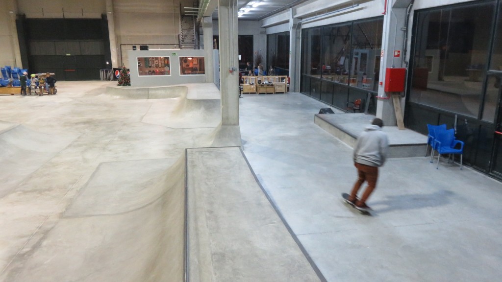 foto-skatepark-la-nave-indoor-Madrid-zona-street