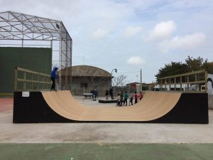 miniramp-madera-skateboarding